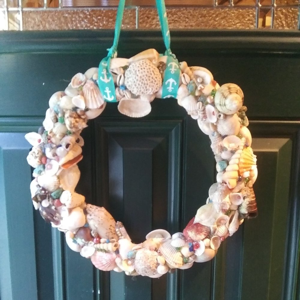 Seashell wreath - Picture 2 of 15
